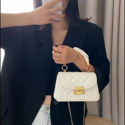 Elegante Designer-Tasche mit edler Steppung & modischem Statement-Griff – Exklusiver Look