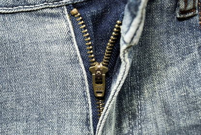 Neue zerrissene Stretch Slim Fit