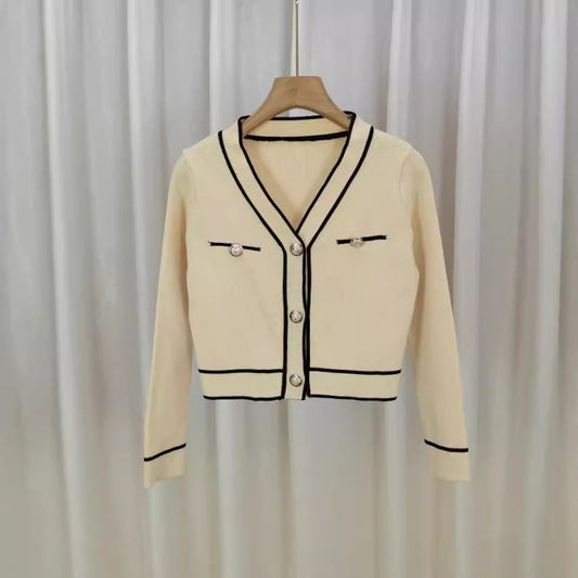 Exklusiver Damen Designer-Strickcardigan im Color-Blocking-Look – Eleganter Feinstrick-Cardigan für Business & Alltag – Stilvolle Übergangsjacke aus Core-Spun-Garn